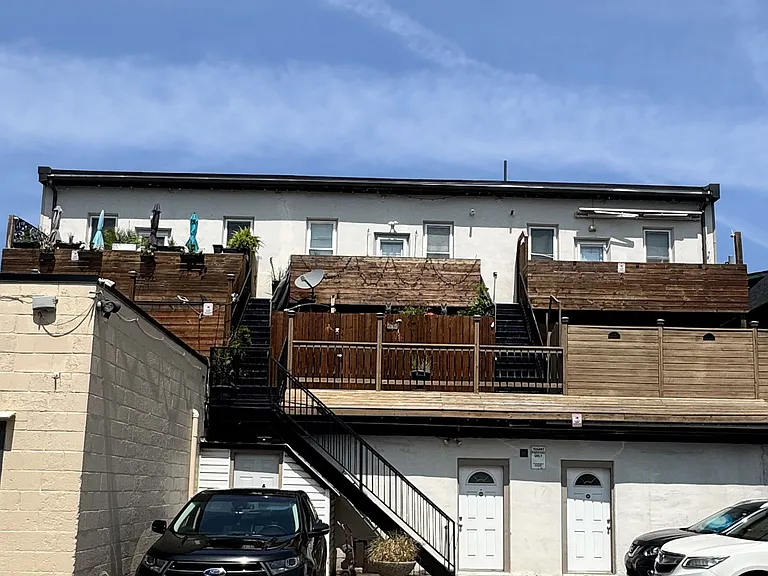 546 Concession St — Photo 13