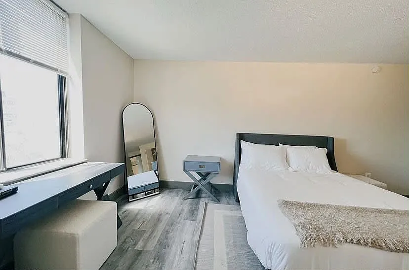 2 bed, $1,700 — Photo 2