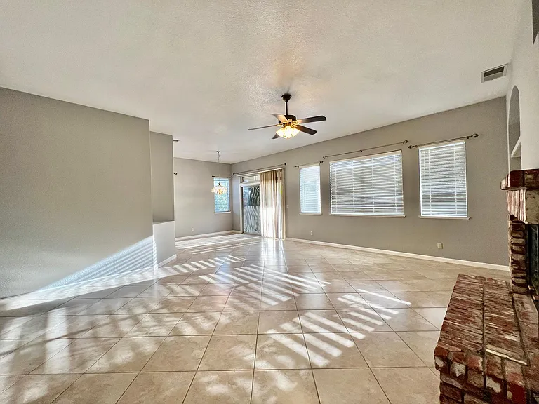 8057 Bothwell Dr — Photo 6