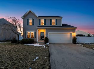 36891 Tail Feather Dr, North Ridgeville, OH 44039