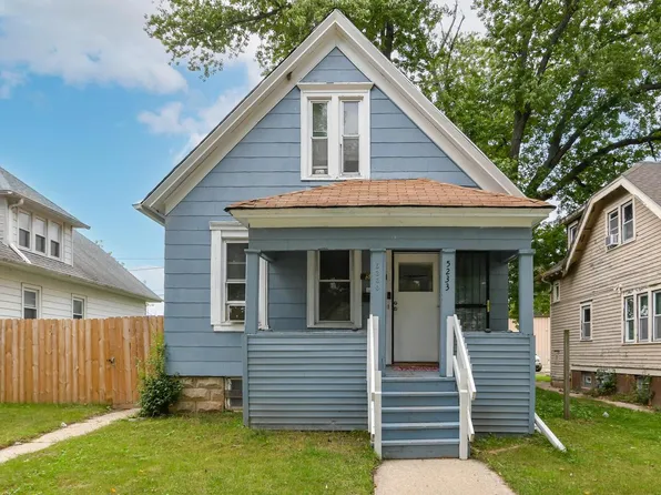 5233 N 38th STREET, Milwaukee, WI 53209