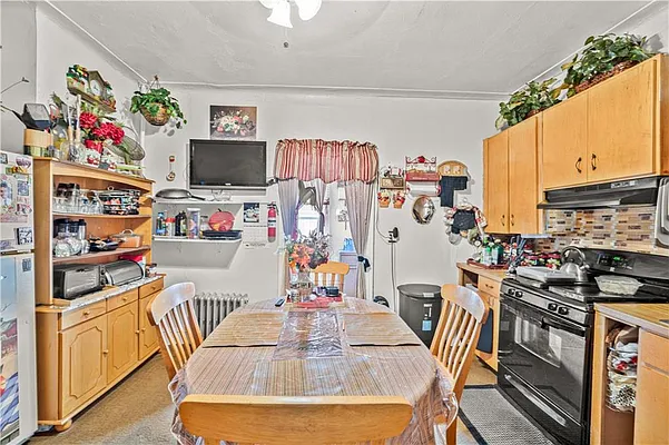 Sold by Tiger Realty | media 3