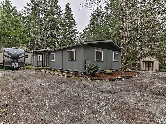 2nd image of 3435 SE Badger Ln