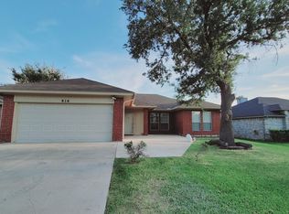 816 Ackers Dr, Arlington, TX 76001