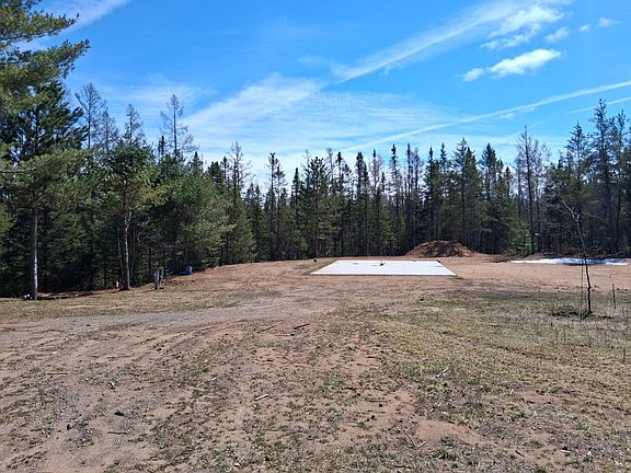 2nd image of 3563 Spring Dr
