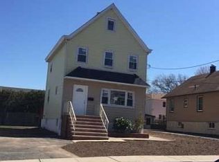 1114 Stonewall Ln, Secaucus, NJ 07094