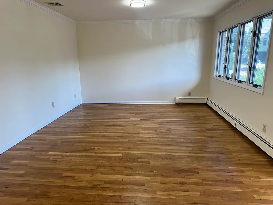 407 Jane St #1