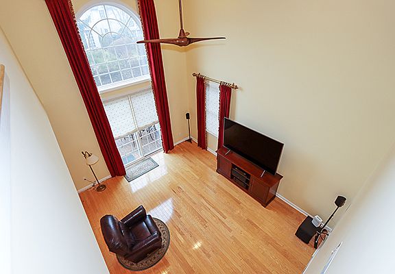 4th image of 610 Bardini Dr