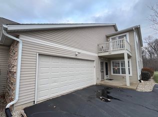 2561 Edgewood Dr #41, Beloit, WI 53511