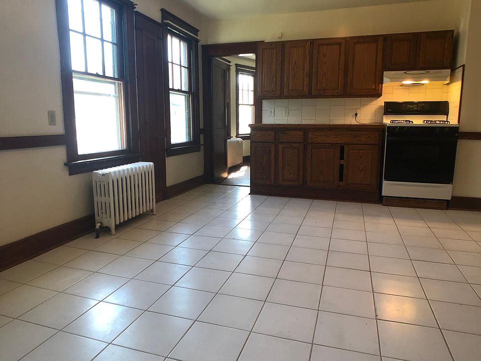 390 Wakelee Ave Ansonia, CT, 06401 Apartments for Rent Zillow