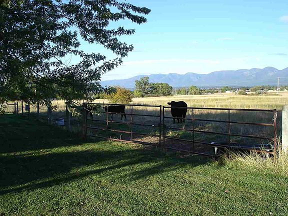 5th image of 39070 Lakeview Dr