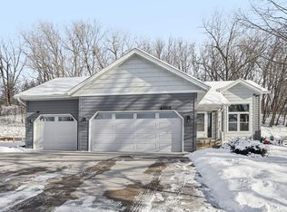 4168 Countryview Dr, Eagan, MN 55123