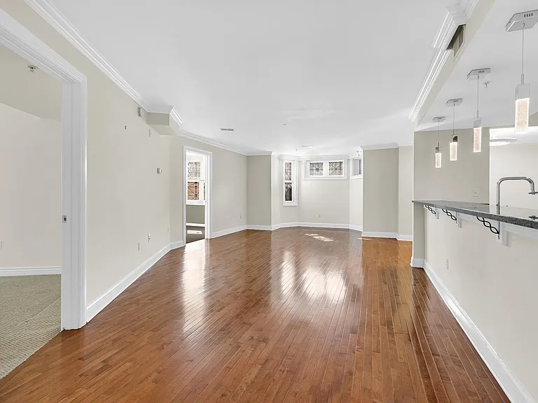 1020 Pennsylvania Ave SE #102 — Photo 9