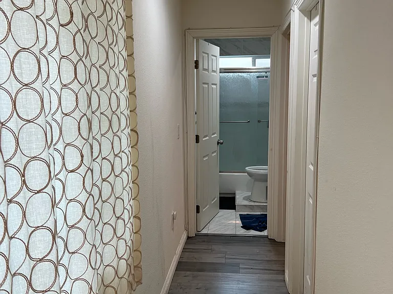 4307 S Budlong Ave #1/2 — Photo 8
