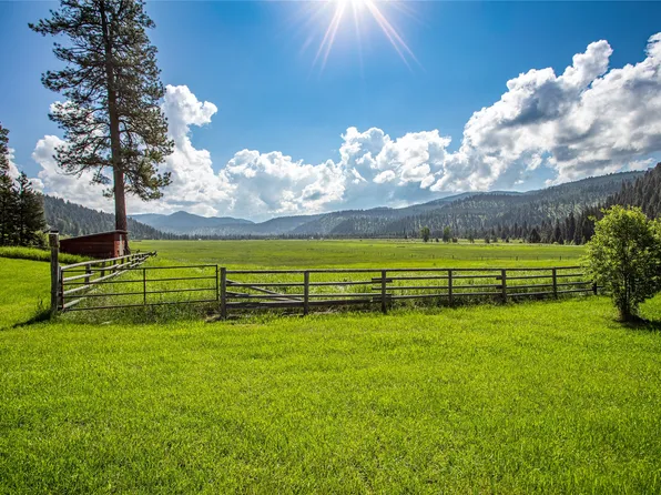 2546 E Fork Rd, Sula, MT 59871