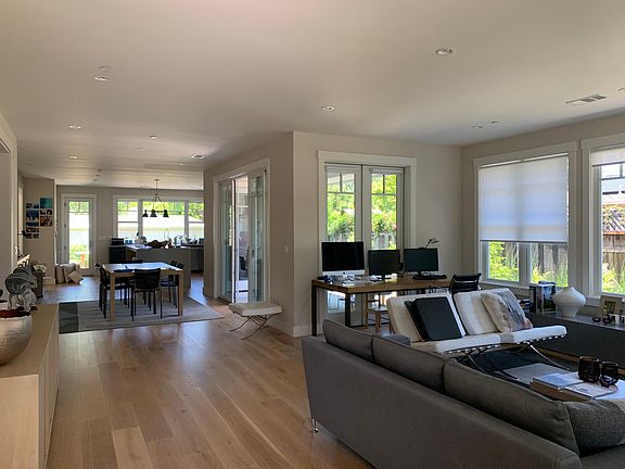 4th image of 195 W Portola Ave