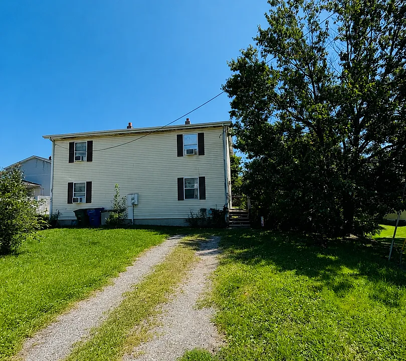 285 Wakeman Ct