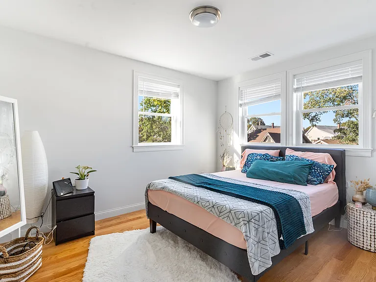 50 Main St #48 — Photo 8