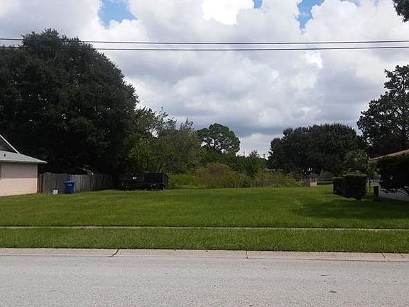 2nd image of 108 Royal Palms Dr
