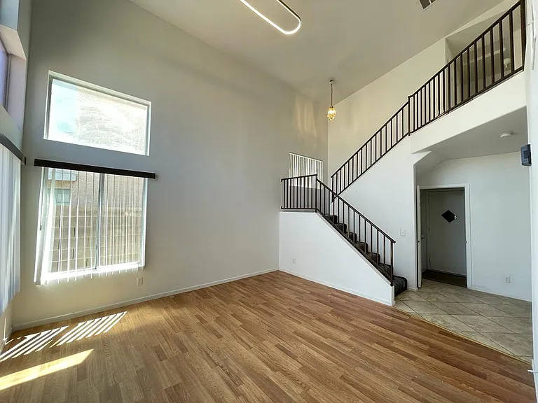 5730 Coleridge Way — Photo 5