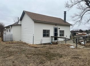 661 E 1st St, Russell, KS 67665