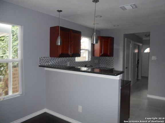 5th image of 1507 El Monte Blvd
