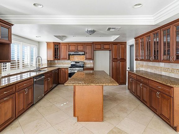 3rd image of 6740 Corie Ln