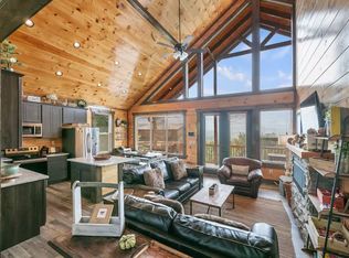 735 Picadilly Ln #ID1286898P, Gatlinburg, TN 37738