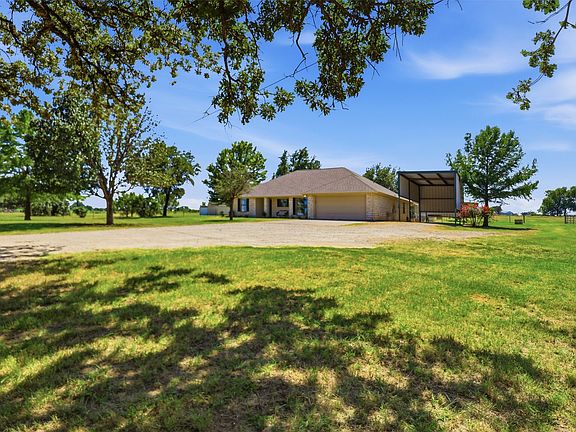 3rd image of 1820 Tolar Hwy