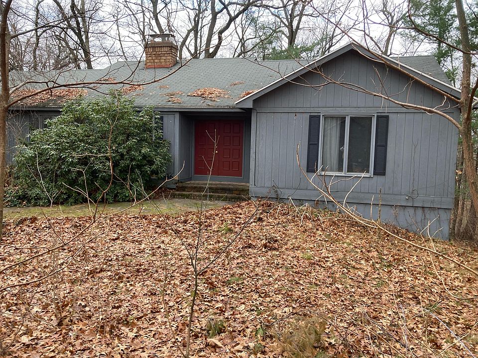 1st image of 3536 Manderley Dr NE