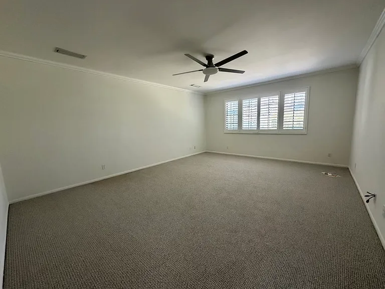 3247 Mills Ave — Photo 18