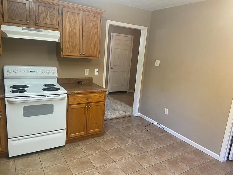5200 Stockton Rd — Photo 4