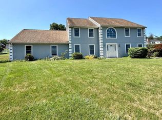 542 Hain Rd, Sinking Spring, PA 19608