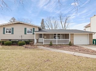 1714 Taylor St, Joliet, IL 60435