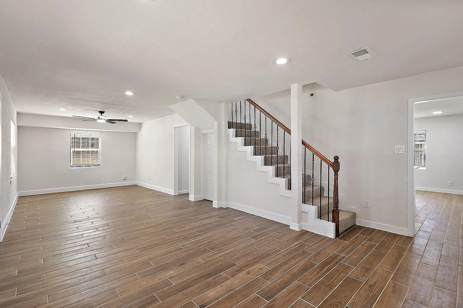 4 bed, 2.0 bath, 1790 sqft, $1,850 — Photo 2