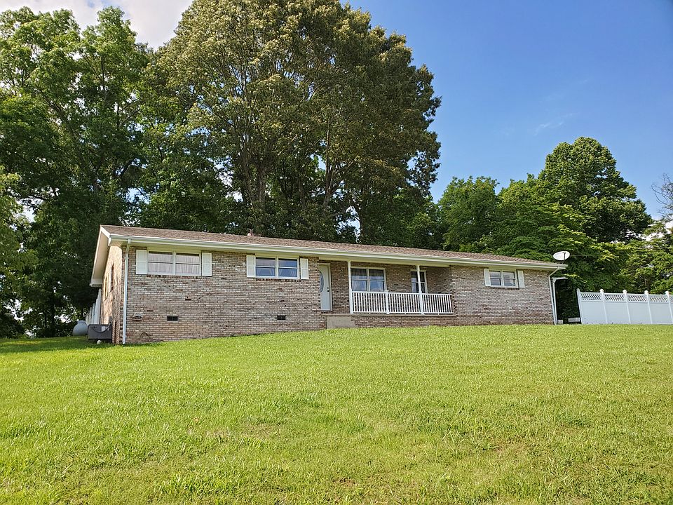 1st image of 824 Hammond Ave