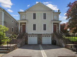 72 Lincoln Ave, West Harrison, NY 10604