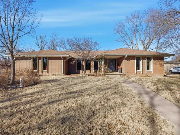 5702 E Rockhill St, Wichita, KS 67208