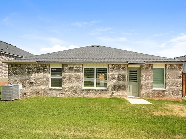 5908 Norway Spruce St — Photo 16