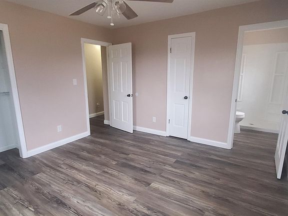 3rd image of 310 Solida Rd