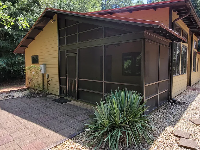 View of Patio & Screened-in Porch. Grill on the Patio!