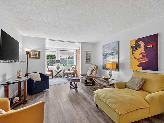 3rd image of 9821 Sunrise Lakes Blvd APT 107