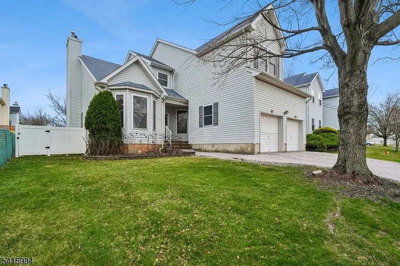36 Murphy Drive photo 1