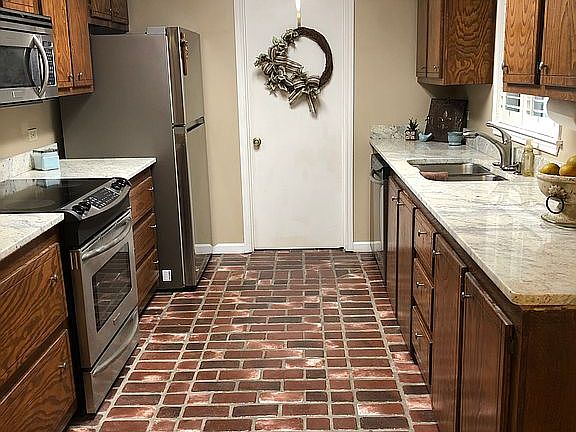 2nd image of 4416 Cane Dr