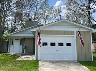 9 Crestwood Cir, Valdosta, GA 31602