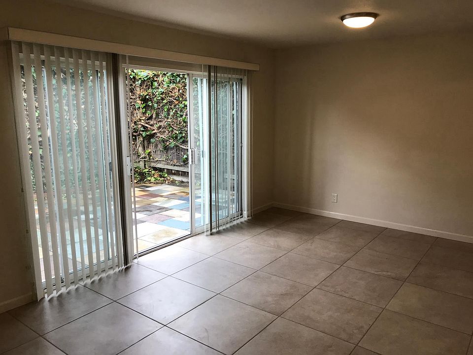 2nd image of 509 2nd Ave
