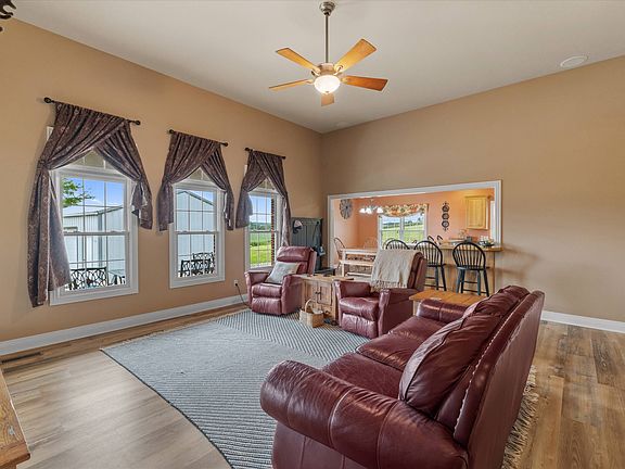 5th image of 71 Hussey Rd