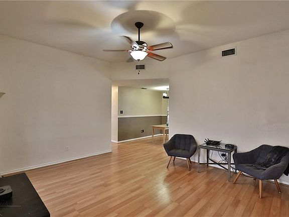 4th image of 3857 Duke Ln