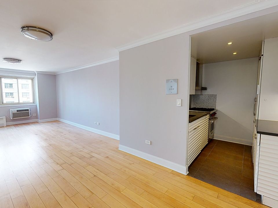 1st image of 70 W 93rd St #7018A