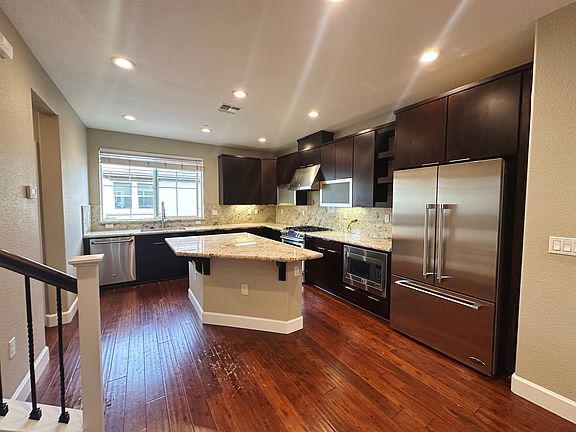 5th image of 6033 Sunstone Dr